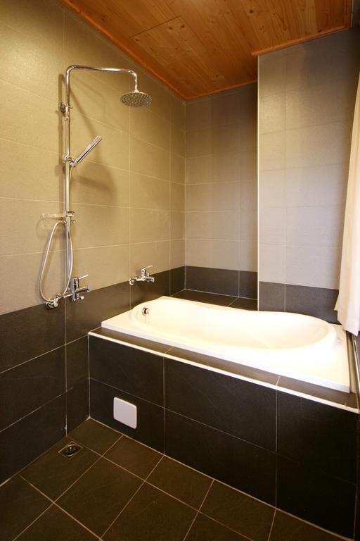 Pulicity Villa B&B Habitación foto